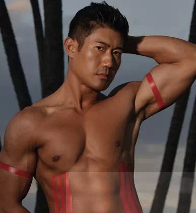 杜达雄以前就是摄影师吗？