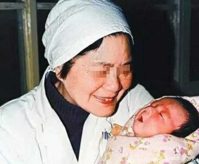 中国首例“试管婴儿”郑萌珠，如今32年过去了，她生活过得好吗？