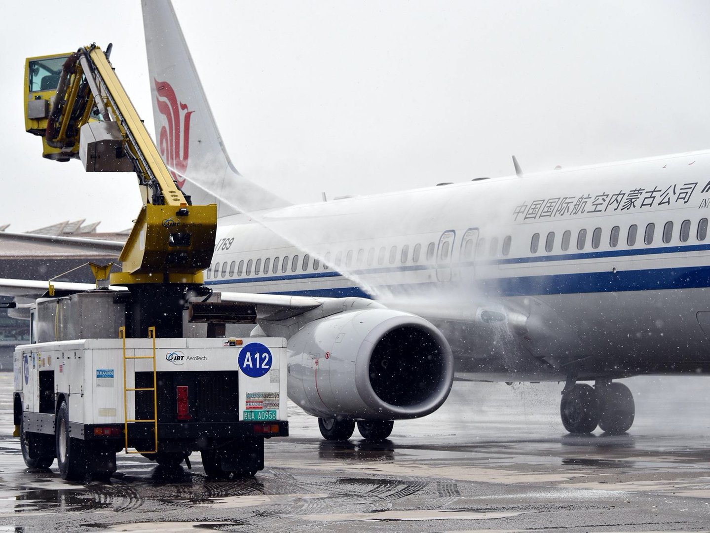 首都机场已取消航班142架次，为什么只取消了部分航班？