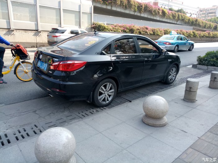 逸路有你,逸动陪我游览老城区的庄头公园