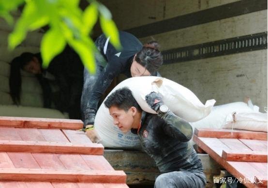 霍启刚竞选成功，郭晶晶成最大功臣，幕后帮手也浮出水面，后续如何发展？