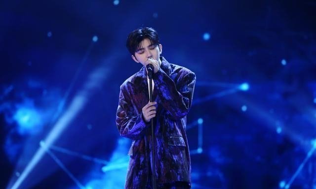 蔡徐坤说对黄欣苑有私心，他为何会如此欣赏这个女孩？