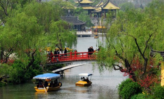春季适合去哪里旅游