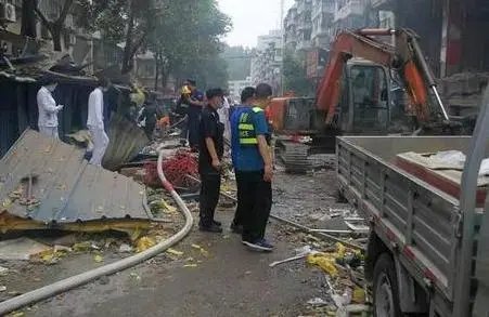 湖北十堰，发生爆炸事故致11死，酿成这起惨剧的起因是什么？
