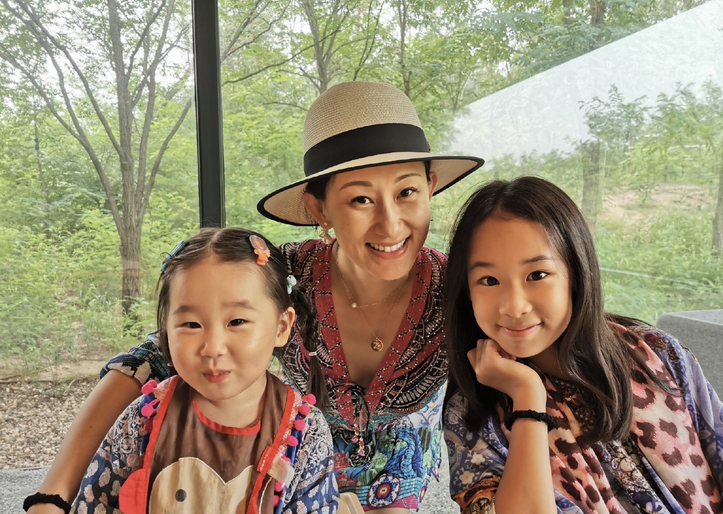 贾一平与董晓燕竟是一对，娱乐圈还有哪些令人大跌眼镜的夫妻档？