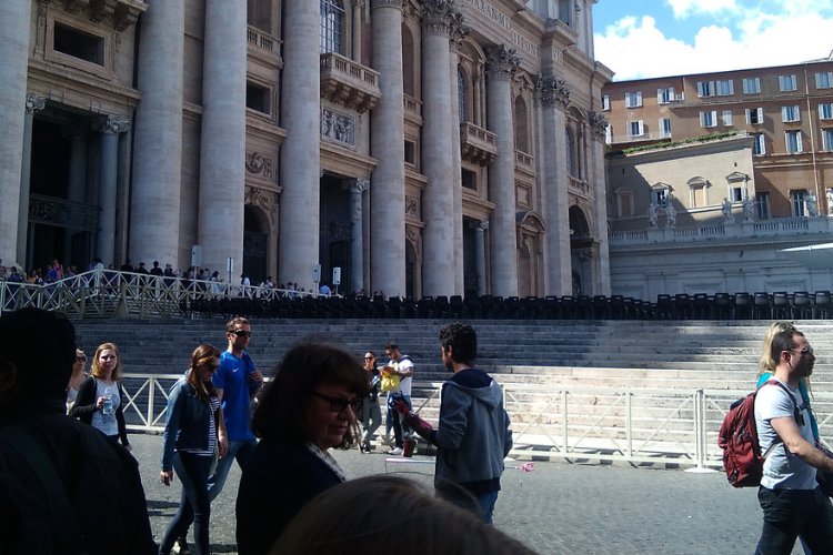 梵蒂冈、医院骑士团、圣马力诺三个袖珍国家为何都在意大利境内？