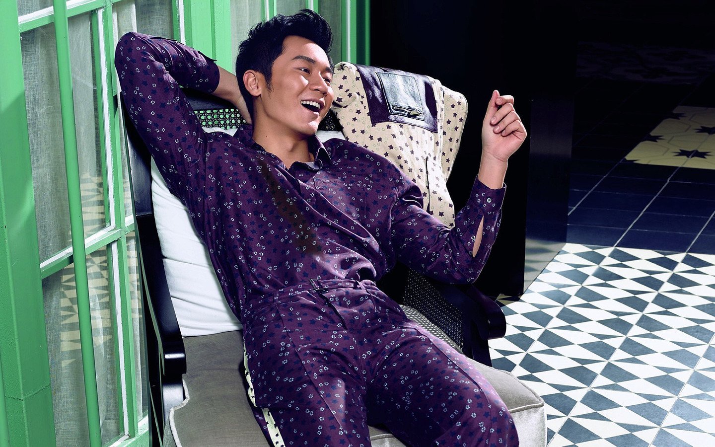 和李小璐同居4年，让范冰冰等6位女星栽跟头，你认为李晨是老实人吗？