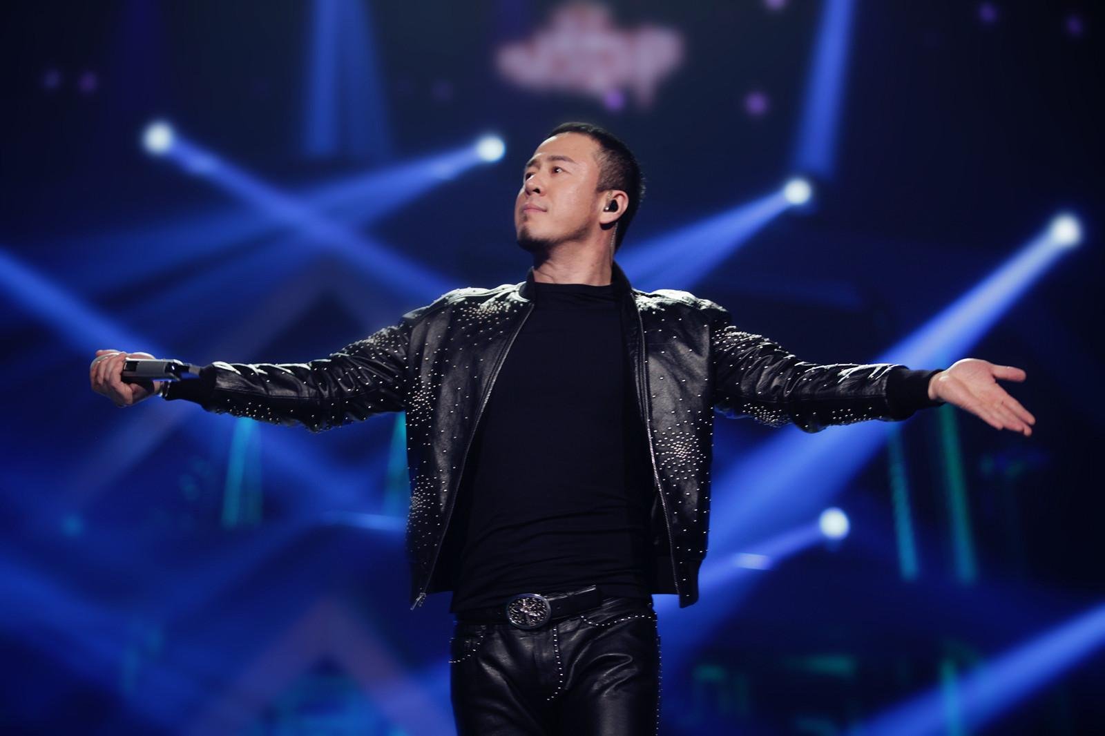 杨坤质疑刘德华不会唱歌，杨坤的唱功如何？