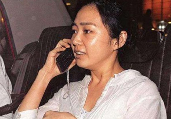 刘德华与朱丽倩的婚姻状态如何？