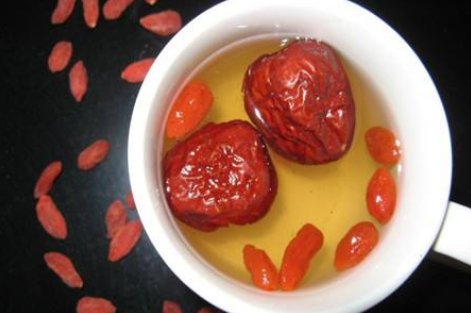 红枣枸杞子一起吃有什么作用