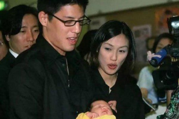 蒋友柏说结婚十五年从来没有感到幸福，林姮怡到底做了什么？