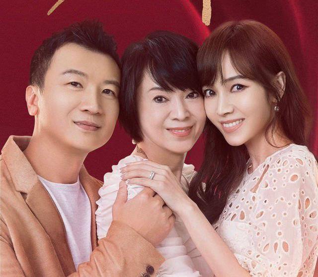 “侯佩岑道歉”被骂上热搜，她母亲林月云，当年到底做了什么？