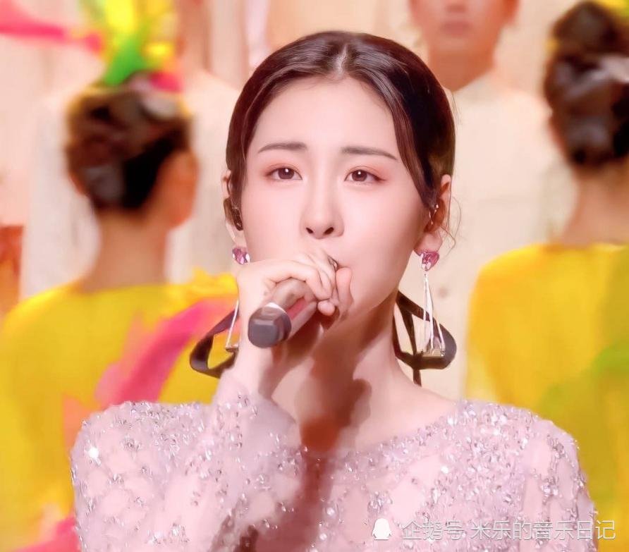 张碧晨携先锋医者陶勇合唱映山红，两人的默契度如何？