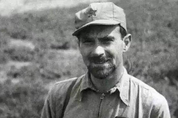 红星照耀中国全书包括哪几个部分