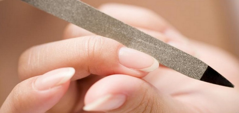 美甲钻粘贴方法？