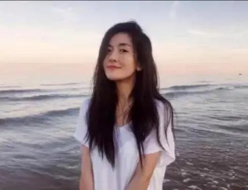 谢娜生二胎后首露面，你觉得她状态如何？