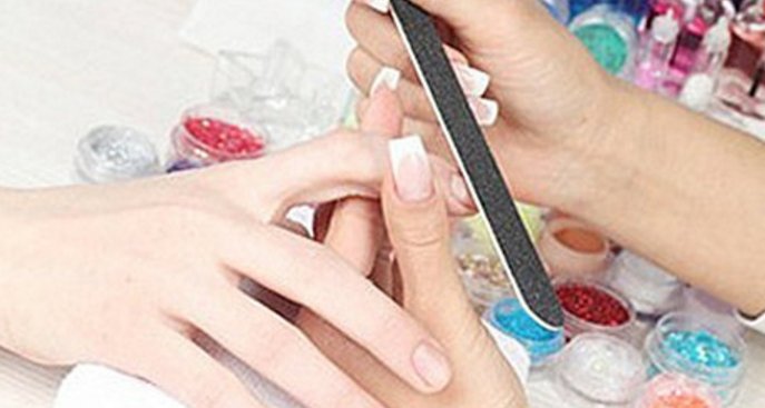 美甲钻粘贴方法？