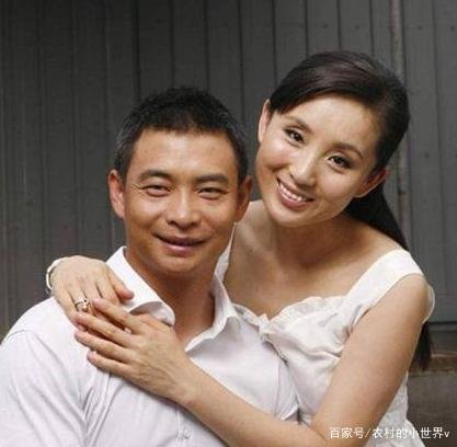 李大双与李小双齐现身，头发花白均无子女，这些年他们怎样了？