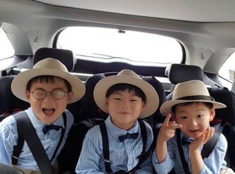 宋家三胞胎9岁的生日合照曝光，9岁的他们长的还像吗？