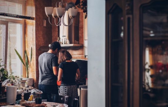 异性交往的时候，男人“爱你”和“想睡你”有什么区别？