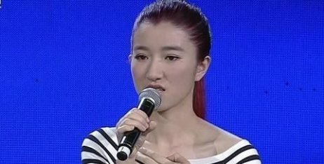 《非诚勿扰》猫女露真容，当初没人和她牵手，她后悔吗？