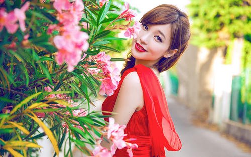 伊能静教金莎聊天，在聊天中，如何才能把握住对方的心理？