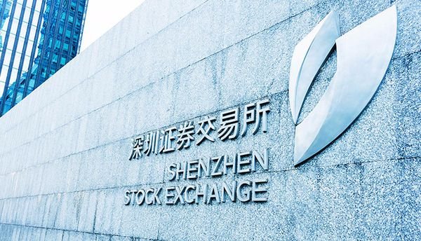 深交所中小版和创业板分别是什么时候推出的