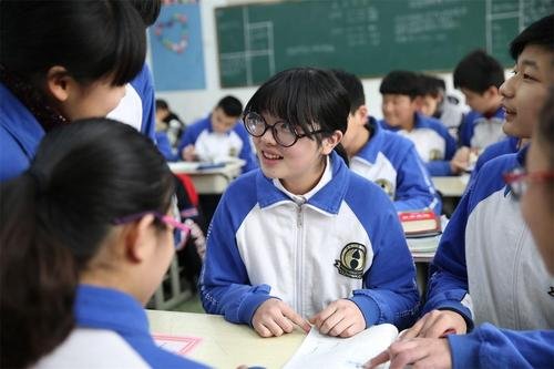 河南固始一中一初三男生疑坠楼身亡，他是自杀还是他杀？