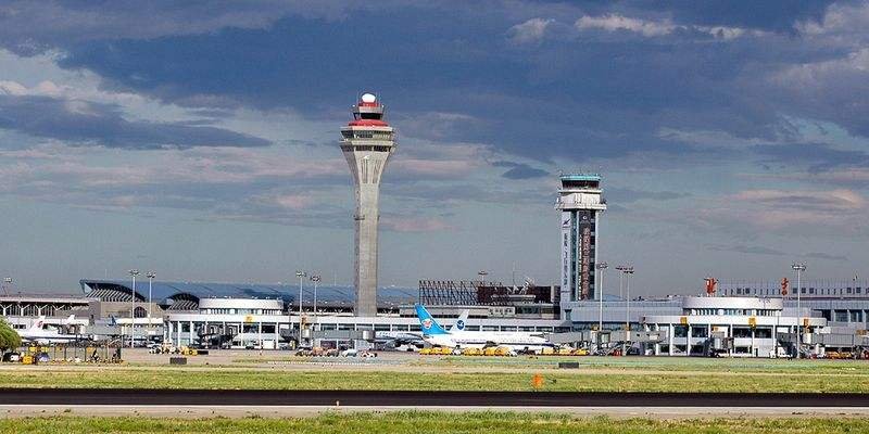 首都机场一女子占座致航班滑回！后来怎么样了？