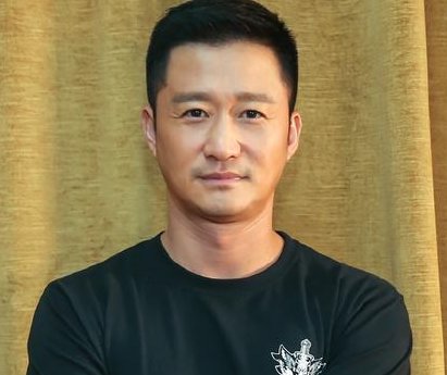 吴京的言论被推到风口浪尖：官媒出面发声力挺，说出日韩阴谋，发生了什么？