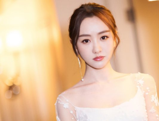 杨蓉40岁生日到了，她现在的事业发展的怎么样了？