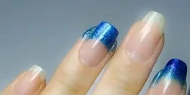 美甲钻粘贴方法？