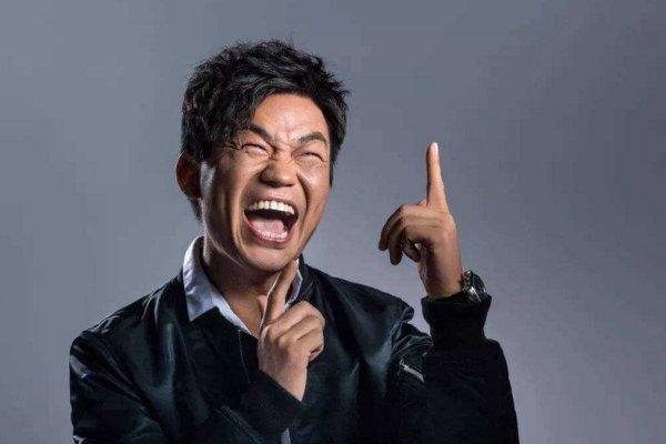 娱乐圈中都有哪些草根明星，你最喜欢谁？