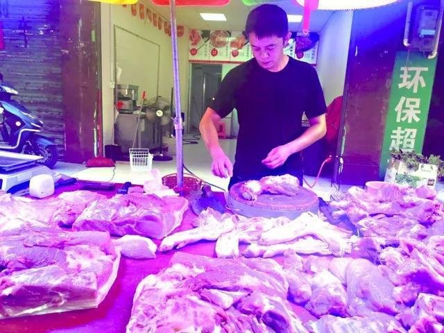 广西一名985毕业生辞职公务员卖猪肉，他为何会做出这样一个决定？