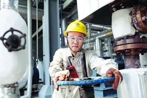 立足本职岗位，怎样做到爱岗敬业