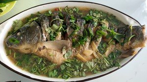 清炖鲤鱼怎么做好吃又简单