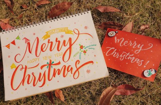 到底是marry Christmas 还是merry Christmas？