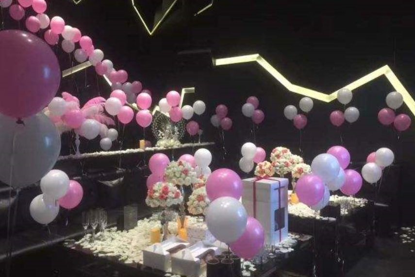 北京K歌之王拟全员裁员，这个企业究竟怎么了？