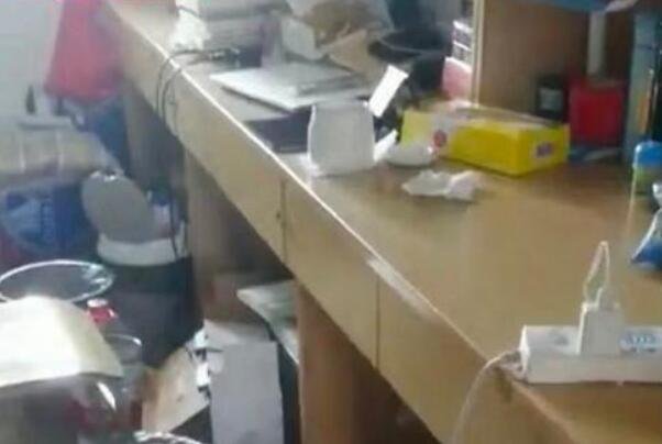 南师大一名20岁学生在宿舍死亡，此事有何蹊跷？