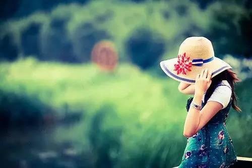 村民订婚摆巨额现金彩礼被通报，你怎么看待这件事？