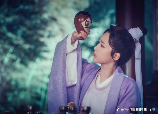 网传《青簪行》要换男主角重拍，剧组方面是如何回应的？