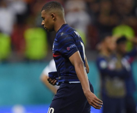 球员姆巴佩道歉，究竟所谓何事？